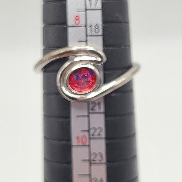 Sterling Silver Ring, Size 9 - Picture 5 of 6